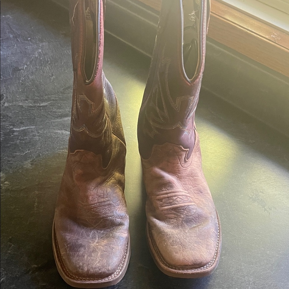 Old West Distressed Brown Cowboy Boots